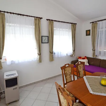 Apartment Rosa